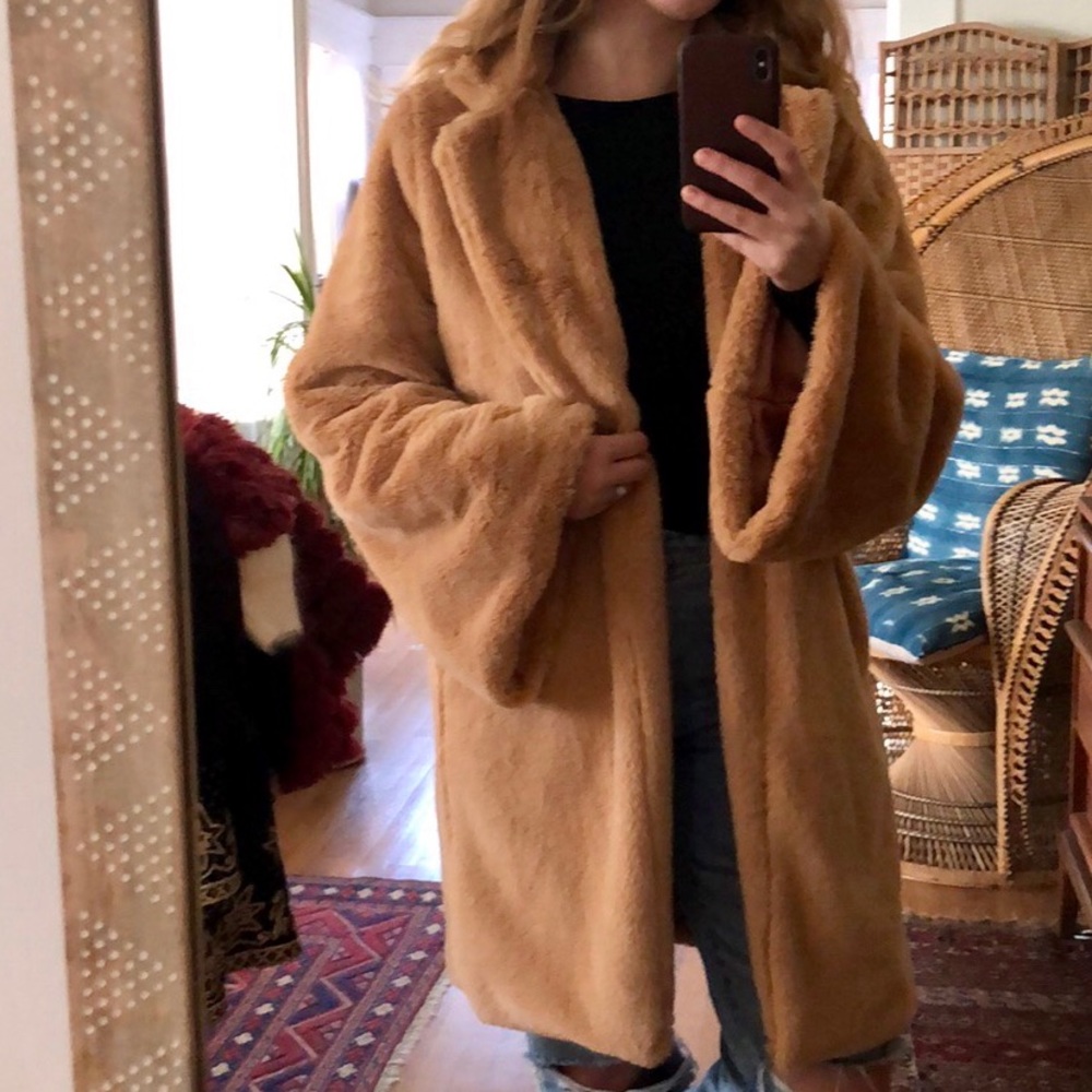 Vagabond Albany Faux-Fur Bell Sleeved Tan Jacket